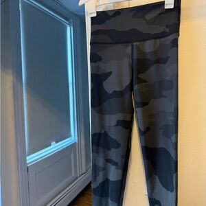 Aerie Black & Grey Camo Leggings